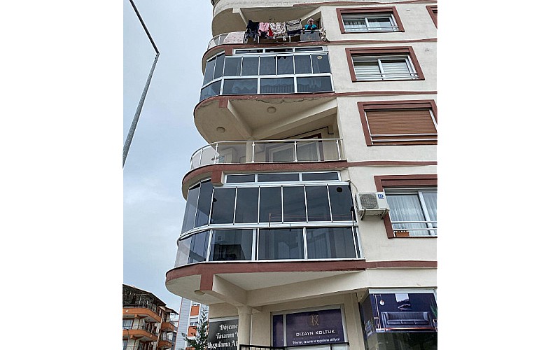 kuşcuburnu Cam Balkon