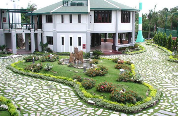 Thiết kế sân vườn hợp phong thuỷ mang an lành cho gia chủ